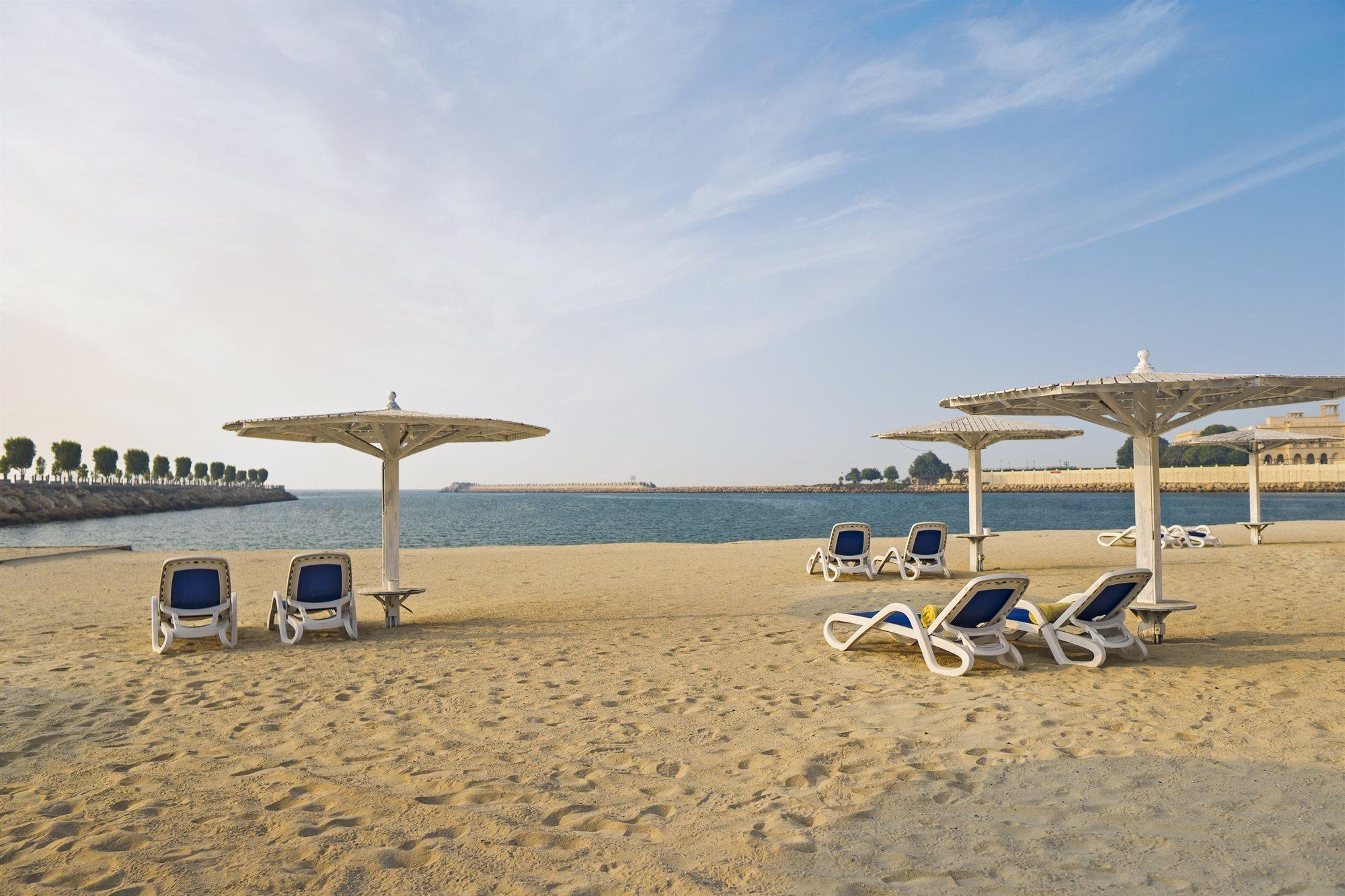 מלון The Chedi Al Bait, שארג'ה מראה חיצוני תמונה Beach at Al-Bateen