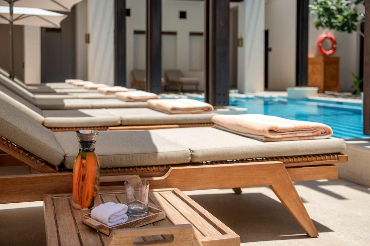 מלון The Chedi Al Bait, שארג'ה מראה חיצוני תמונה Pool at the hotel